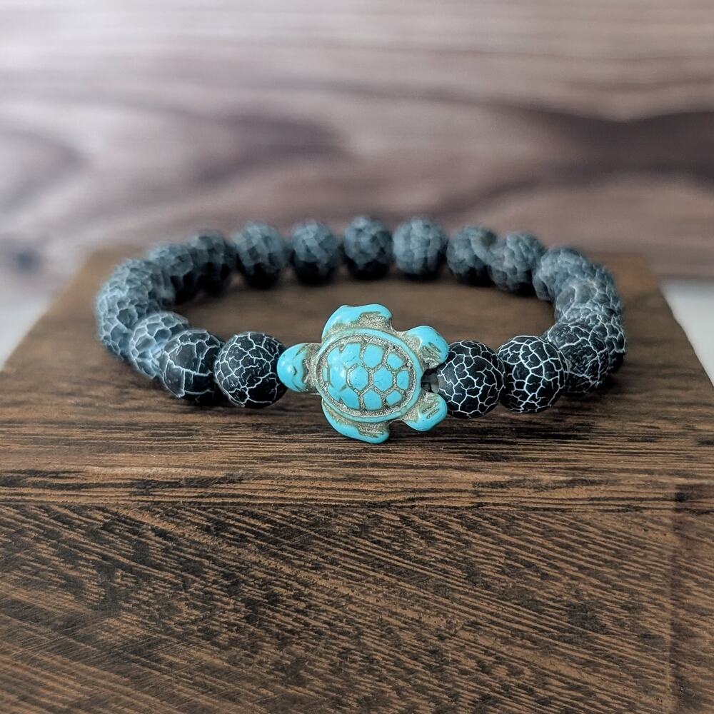 Vintage Stretch Bracelet - Turtle Charm